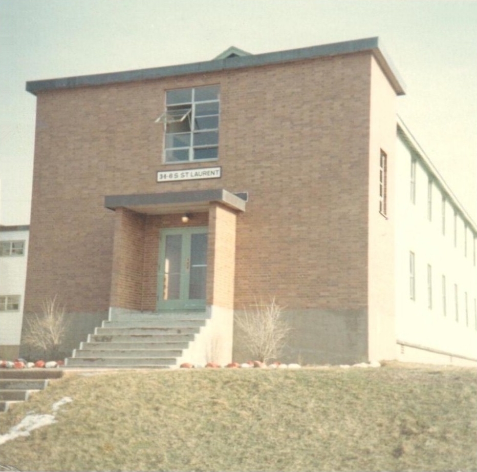 St. Laurent (1968)34-6S(rear)Atlantic Avenue